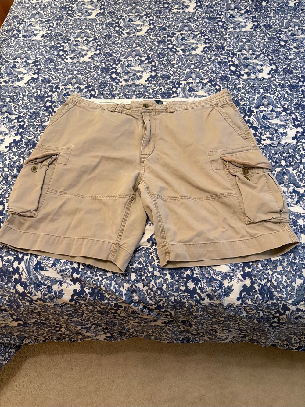 Polo by Ralph Lauren Men's Cargo Shorts in Khaki